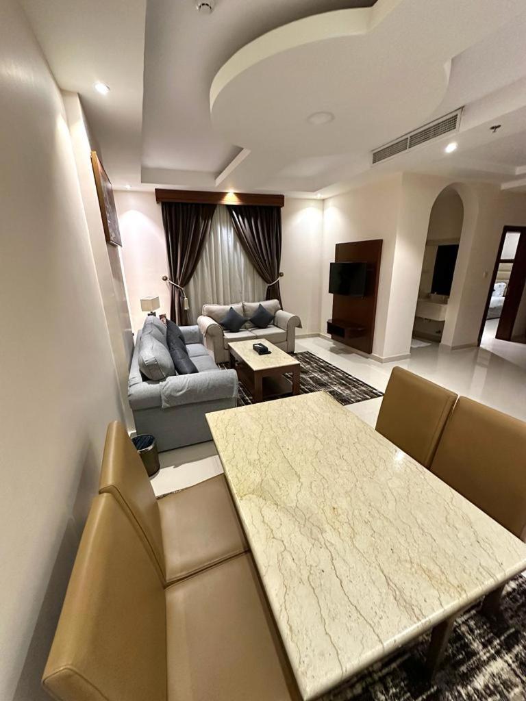 Sas Al Olaya Hotel Suites Al Khobar Ngoại thất bức ảnh